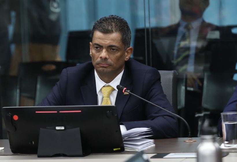 Correo electrónico vincula a Fiscal General con nombramiento de su pareja en la Fiscalía de Narcotráfico