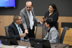 Comisión legislativa entierra proyecto para reducir jornada laboral