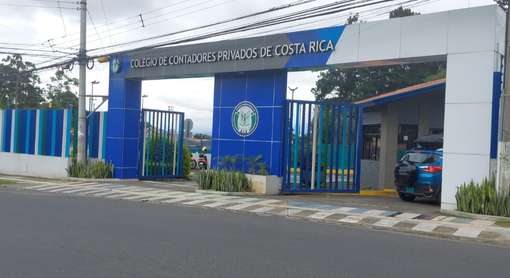 Contadores recuerdan que 150 mil PYMES en Costa Rica deben adoptar las normas financieras internacionales
