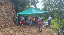 Rescatistas reanudan búsqueda de hombre que quedó atrapado tras un derrumbe en una mina de Abangares