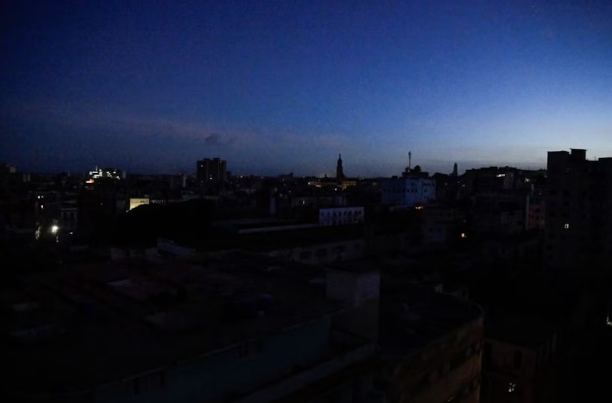 Cuba prevé apagones simultáneos en hasta el 35% del país este lunes