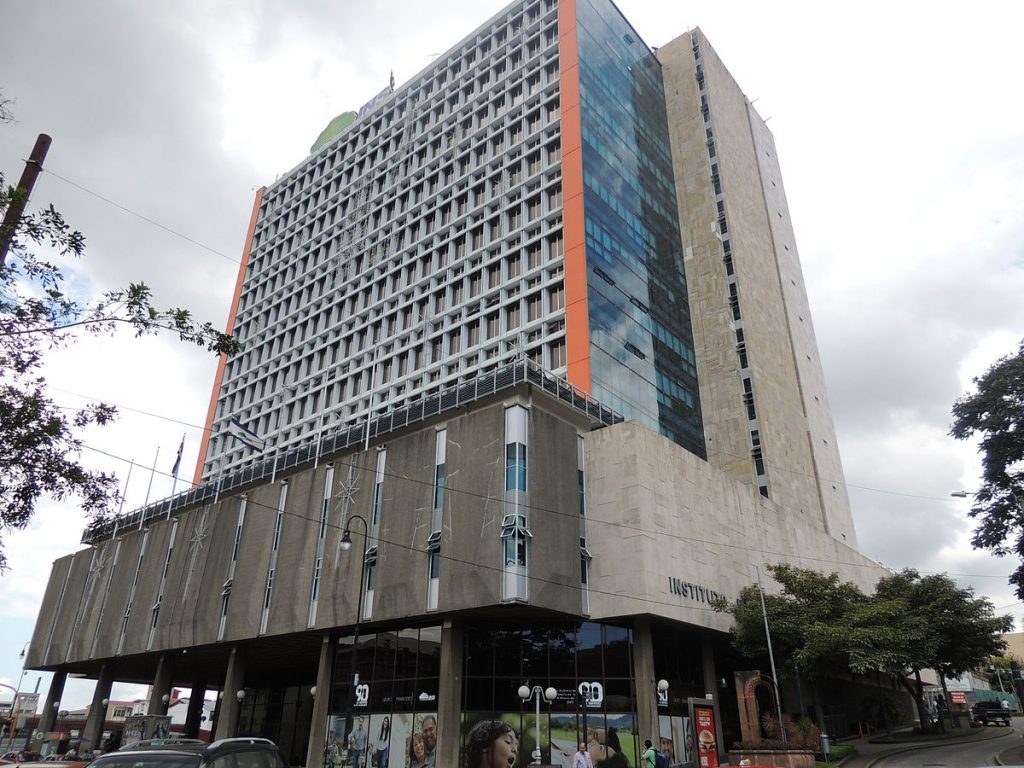 ¿De qué se trata la póliza del INS para cubrir la responsabilidad en procesos civiles al Presidente y jerarcas del gobierno?