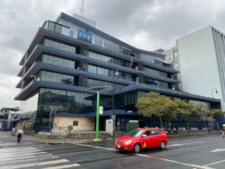 Hacienda anuncia que 1,6 millones de vehículos tendrán rebaja en impuesto para marchamo 2025