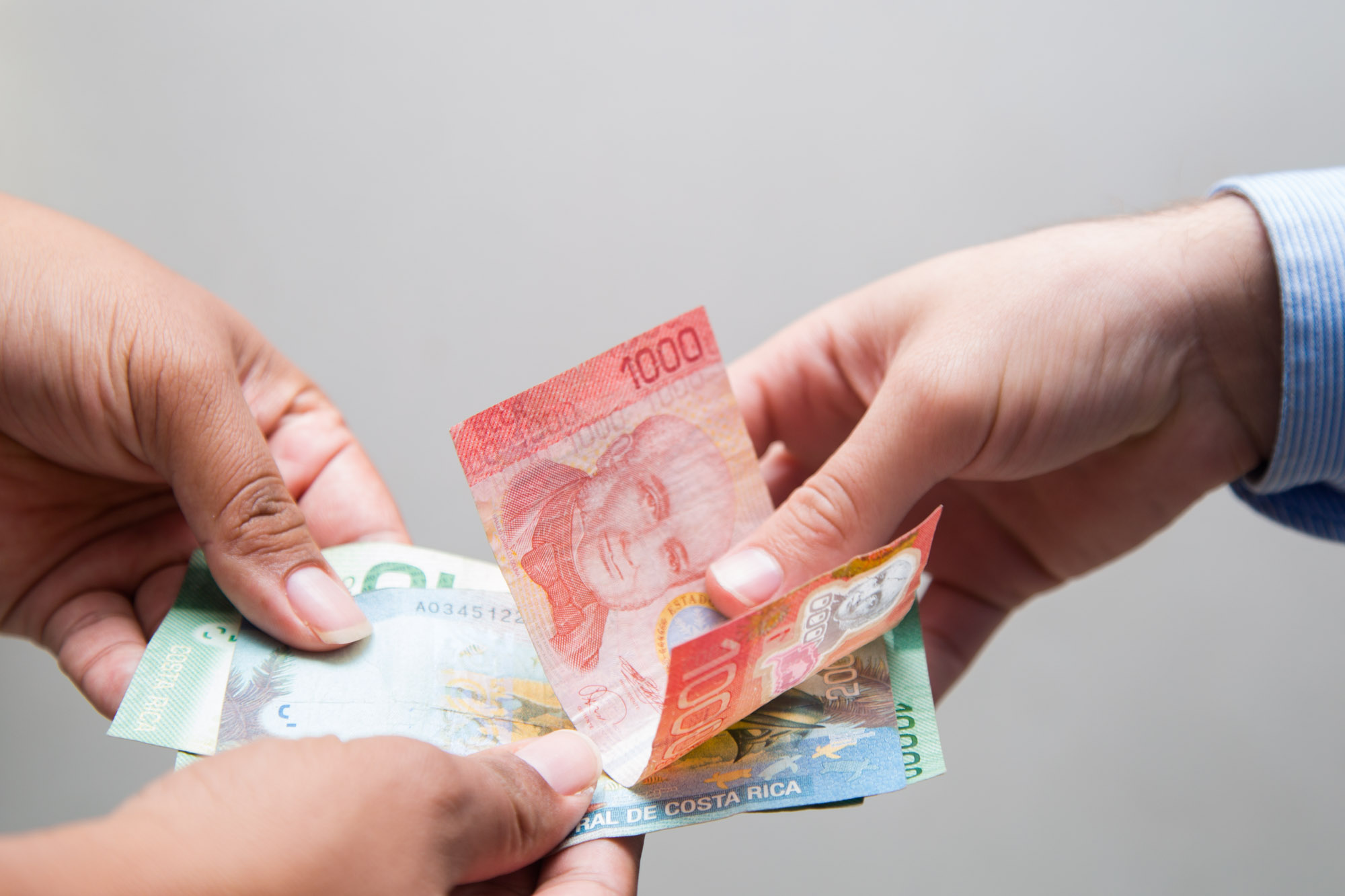 4 de cada 10 ticos cree que su situación económica mejorará en los próximos 12 meses