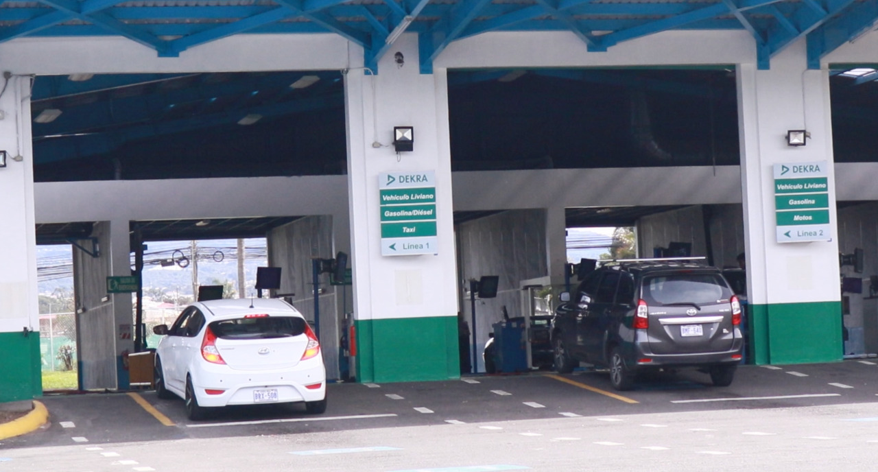 Contraloría anula adjudicación de revisión vehicular a dos empresas: COSEVI deberá decidir un nuevo acto final