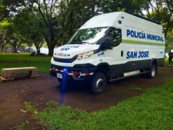 Policia Municipal de San José realizó 69 multas por mal estacionamiento tras concierto de Aventura en Estadio Nacional