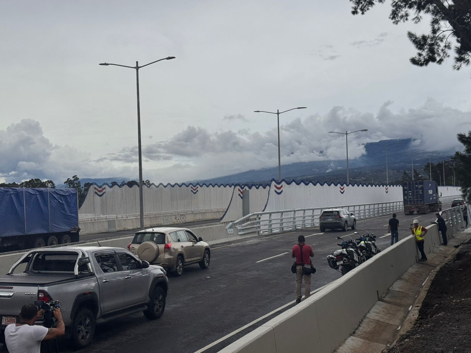 Habilitan paso por nuevo puente sobre el Río Virilla y estructura quedó a dos carriles por sentido