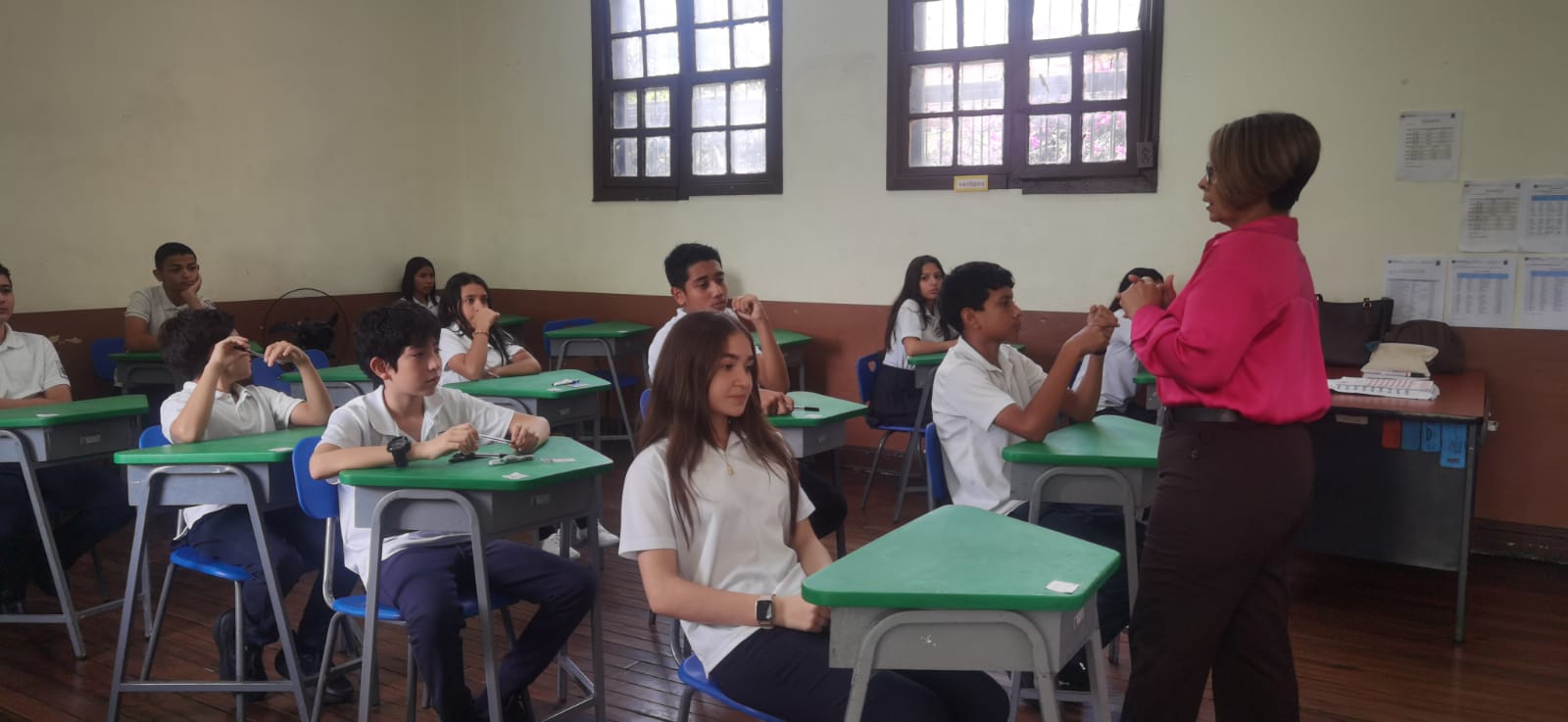 76 mil estudiantes de sexto grado iniciaron este martes con pruebas estandarizadas en el componente de Estudios Sociales