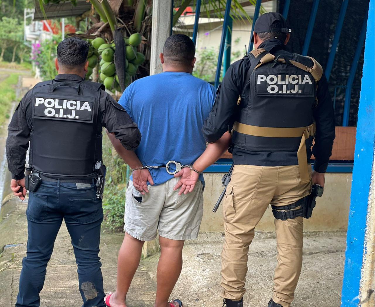 Desarticulan banda vinculada a robo de al menos 8 vehículos en Liberia para modificarlos y venderlos por partes