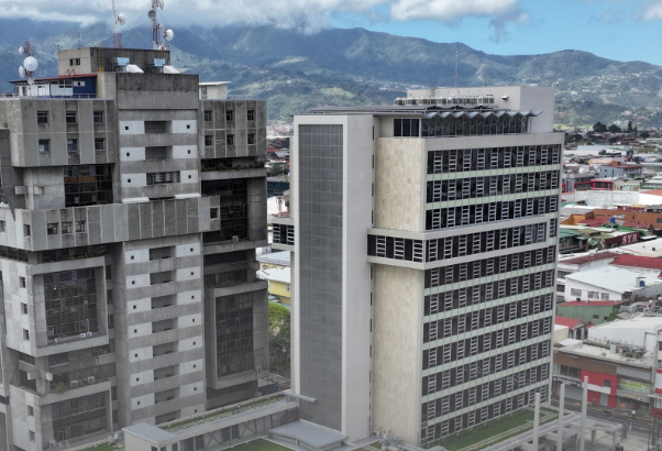 Diputados tienen previsto votar este lunes moción para crear comisión investigadora sobre la CCSS