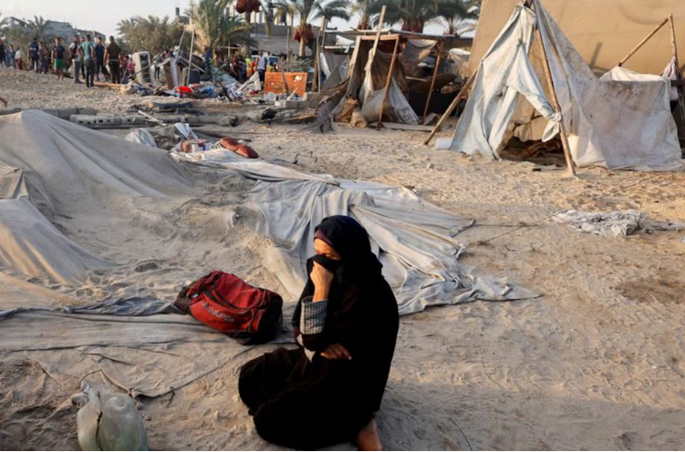 Los gazatíes denunciaron cómo Hamas impide la evacuación para usar a civiles como escudos humanos: “No paran de pegarnos”