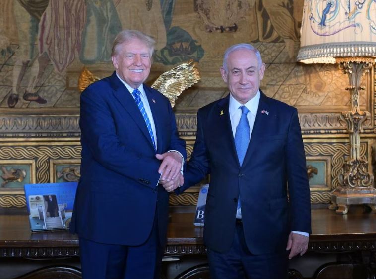 Trump recibe a un enviado de Netanyahu para trazar un plan que permita debilitar a Irán, liberar a los rehenes de Hamas y pactar una tregua en Líbano