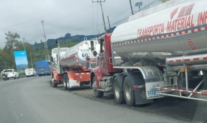RECOPE desconoce tiempo que tardará en solucionar ‘hackeo’: Solicita paciencia a transportistas ante largas filas