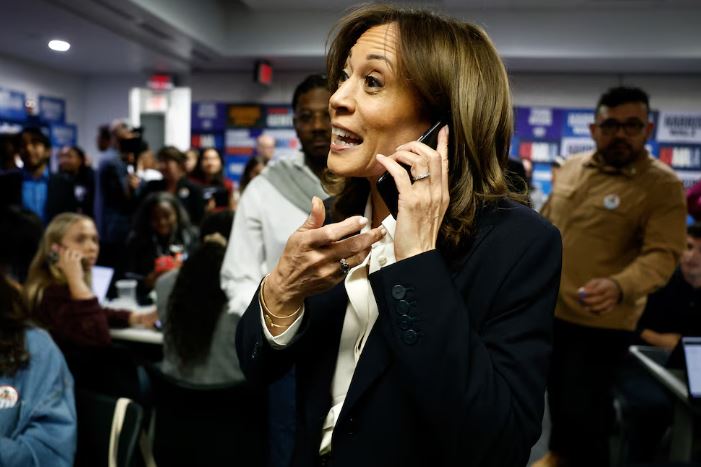 Kamala Harris aseguró que “es una carrera reñida, estamos empatados y cada voto importa”
