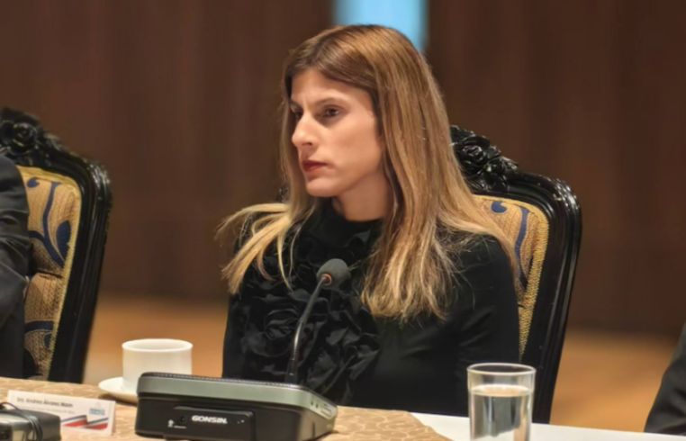 Diputada del PLN no descarta volver a presentar moción para llamar al Presidente a comisión investigadora sobre la CCSS