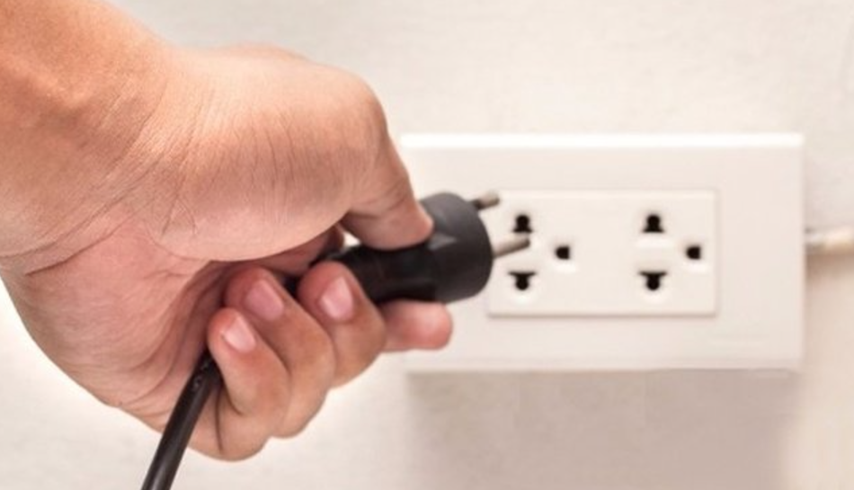 ICE planteó rebaja de 0,75% en las tarifas eléctricas de hogares para el 2025