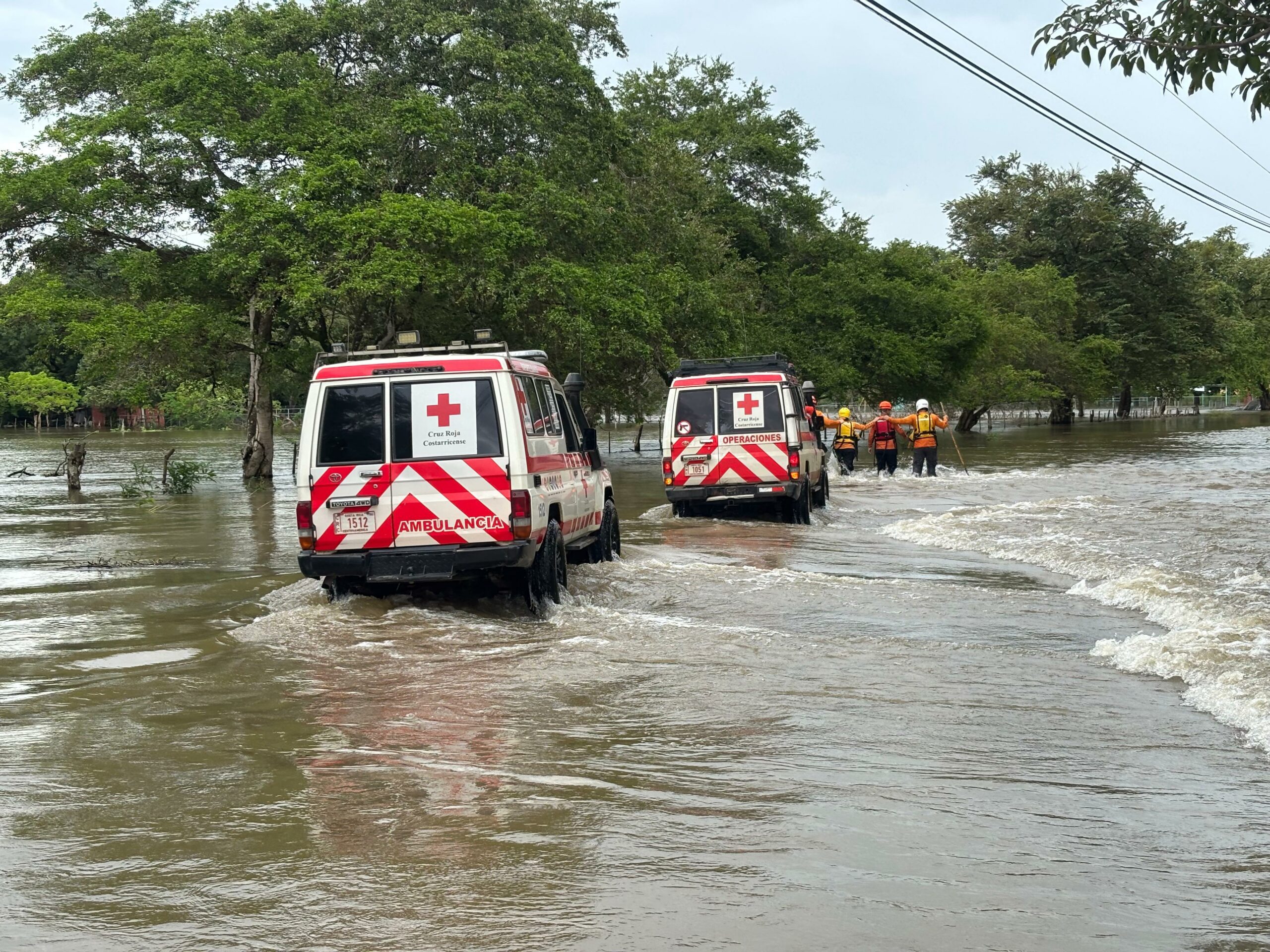 1300 personas se mantienen en 27 albergues por fuertes lluvias: IMN monitorea posible giro ciclónico
