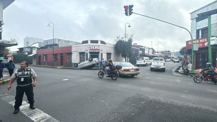 Diputado Fabricio Alvarado sufrió accidente de tránsito en San José: Él y sus hijas se encuentran estables