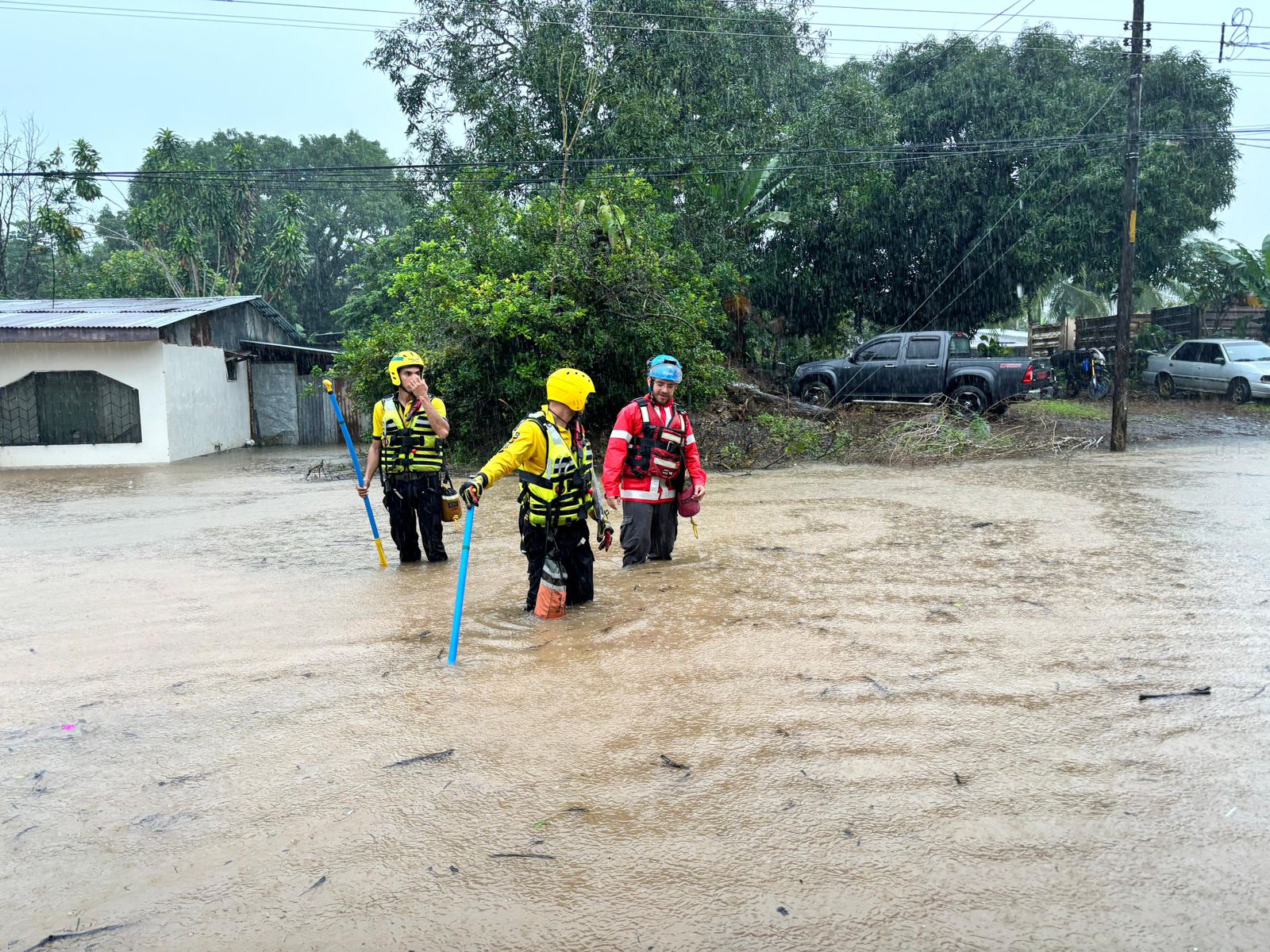 Emergencia por lluvias: Casi 2000 personas permanecen en alberges, 4 desaparecidos y 371 inundaciones en las últimas 24 horas