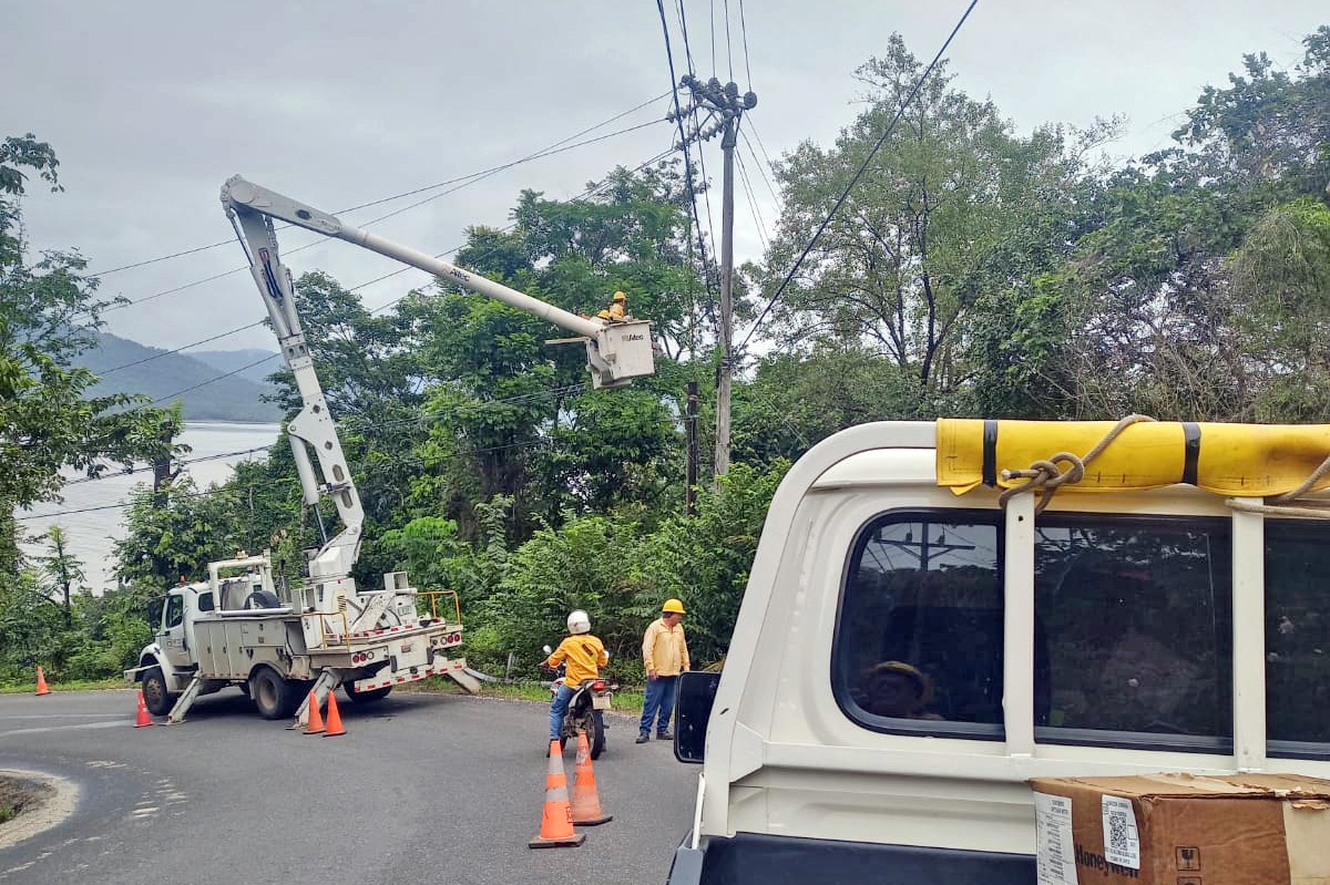 ICE reportó más de 93 mil servicios afectados por las lluvias de los últimos días