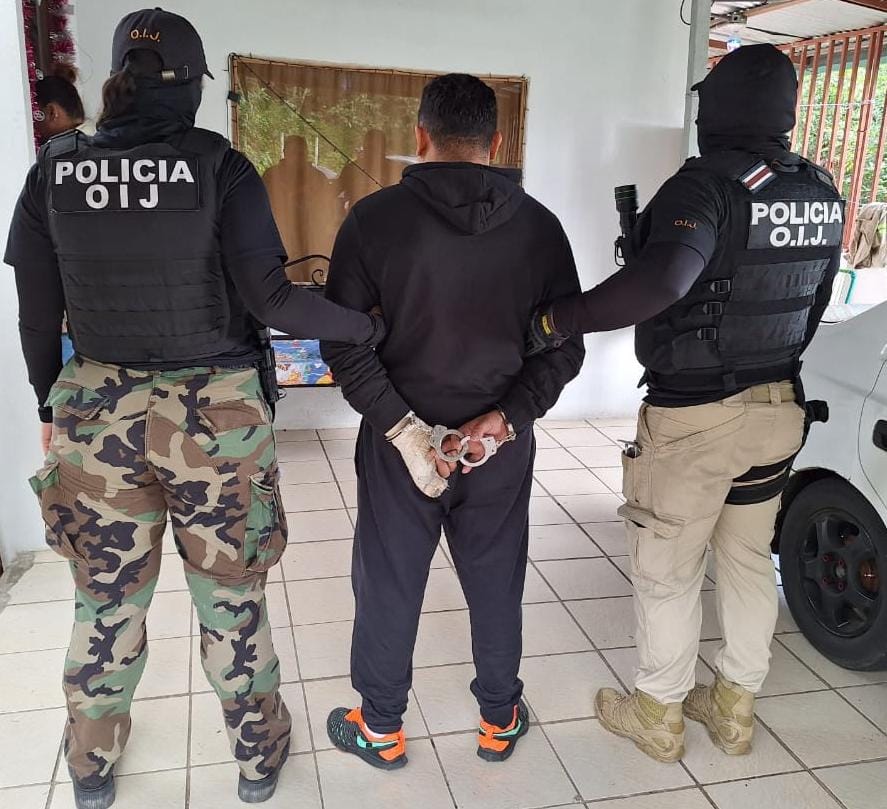Detienen a sospechoso de cometer un violento robo de vivienda en Cariari