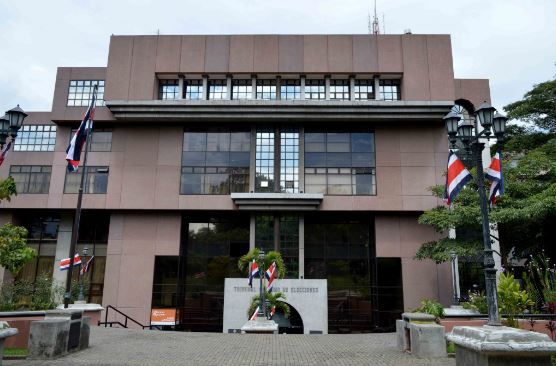 TSE acuerda no utilizar papeleta única electrónica en las Elecciones Nacionales del 2026