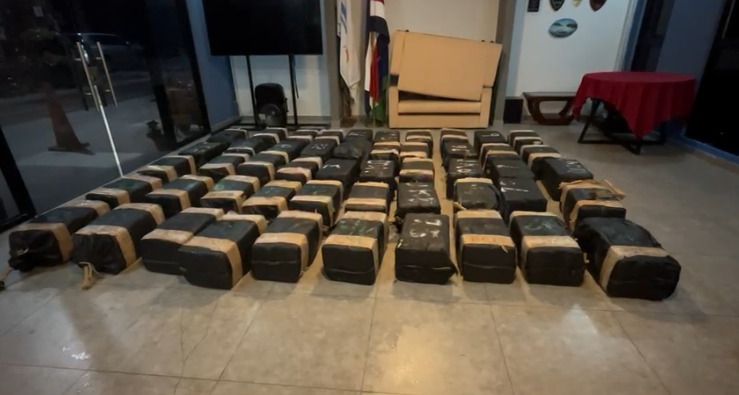 Decomisan casi dos toneladas de droga en el Pacífico