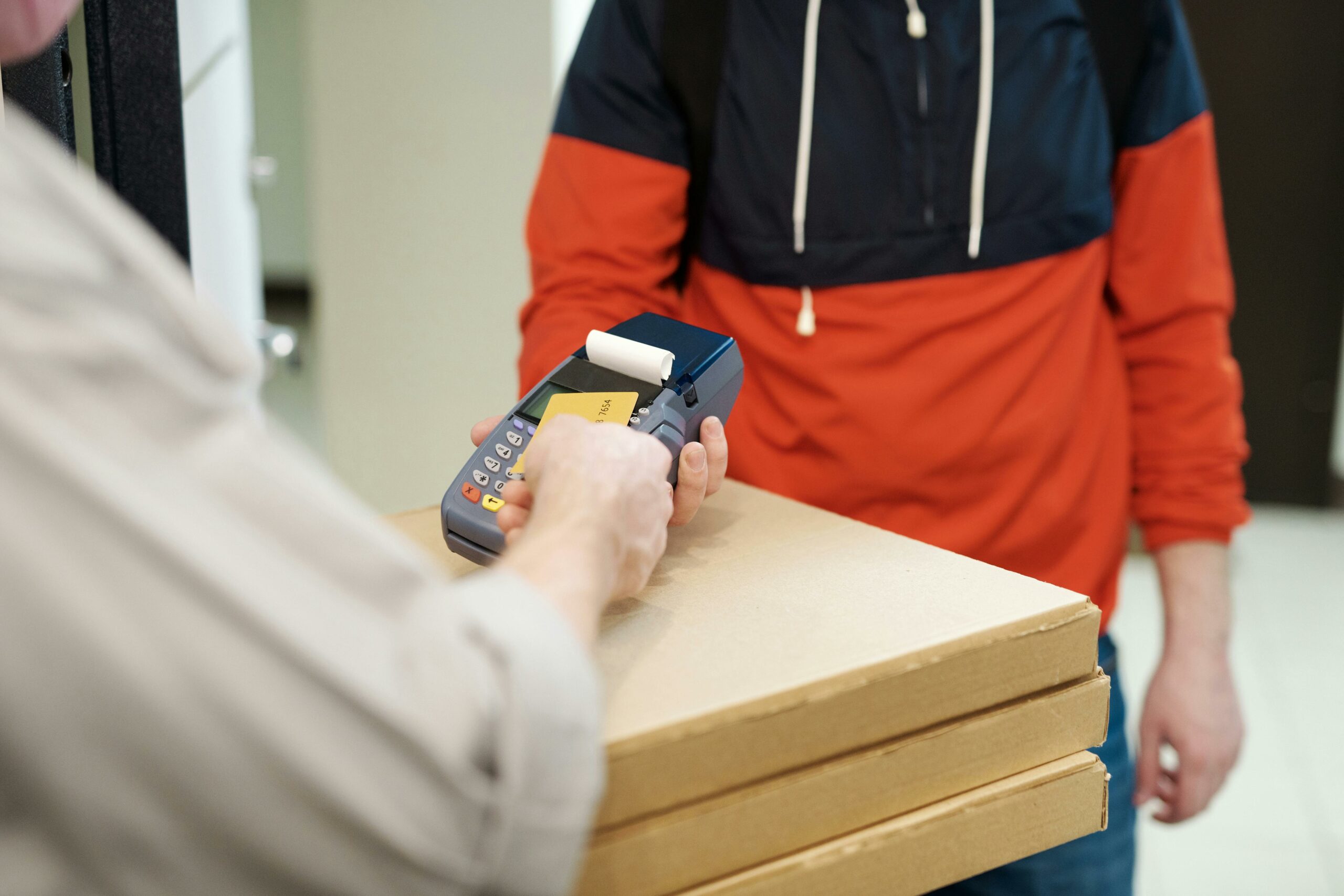 Viernes Negro: Tránsito y MEIC realizarán operativos e inspecciones y expertos brindan consejos financieros