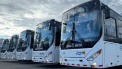 Lumaca reforzará operación de ruta entre San José y Cartago con 10 buses nuevos