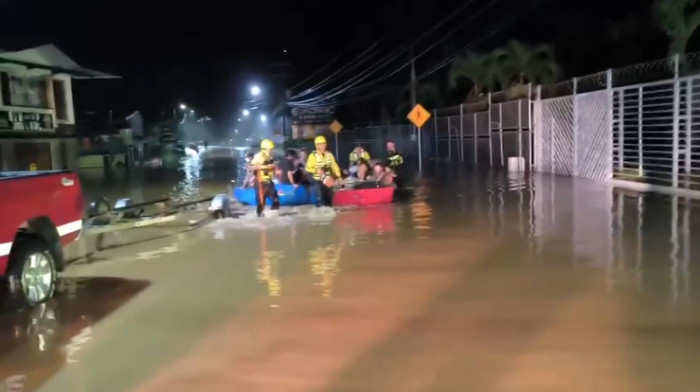 CNE reportó 357 incidentes por lluvias y más de 1500 albergados: Cruz Roja evacuó a más de 2 mil personas en la Zona Norte y el Caribe
