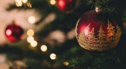 La fe que ilumina la Navidad (Capítulo 1): Una familia se organiza para hacer una buena acción