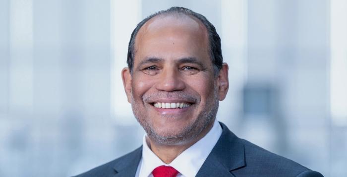 Exviceministro de Hacienda solicita cita para inscribirse como precandidato con el PLN