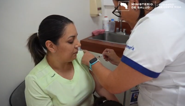 Salud reporta poco más de mil personas vacunadas contra fiebre amarilla en primer día de Vacunatón