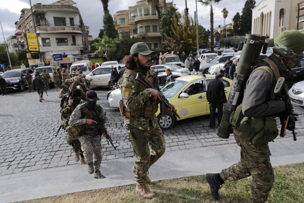 El nuevo gobierno de Siria abrió un proceso para readmitir a disidentes del régimen de Bashar al Assad