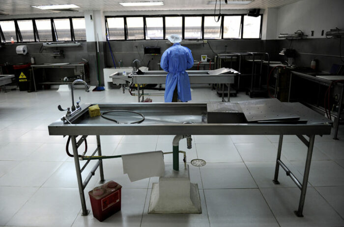 10 autopsias tuvieron atrasos el fin de semana por forenses que no realizaron tiempo extraordinario