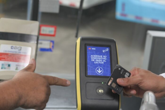 ARESEP inició con trámite para reconocer costos a autobuseros asociados a pago electrónico
