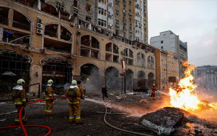 Las embajadas de Argentina y Portugal en Kiev sufrieron daños por otra ola de ataques rusos