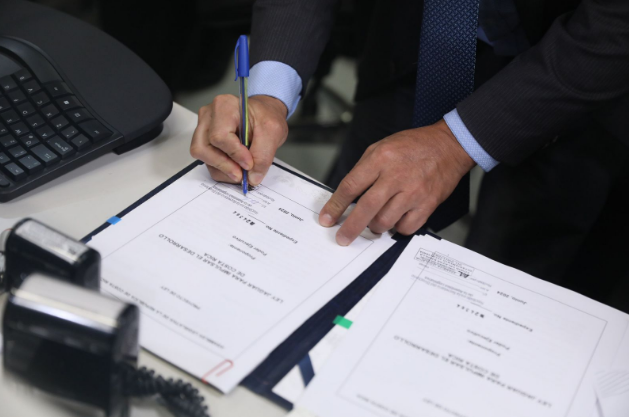 TSE archiva solicitudes de recolección de firmas para referéndum sobre plan Jaguar 3.0 y regulación del cannabis para uso recreativo