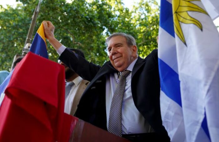 El régimen de Venezuela volvió a amenazar con detener al opositor Edmundo González si regresa al país