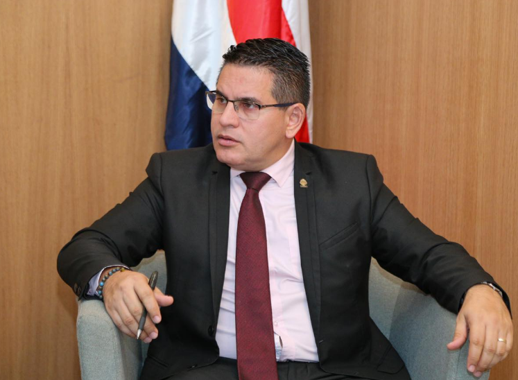 Fabricio Alvarado analiza si aspira a la Presidencia de la República por tercera vez