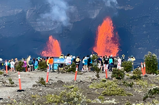 El volcán Kilauea de Hawaii volvió a expulsar lava