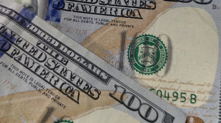 Primera variación del año de la venta de referencia del dólar fue al alza: Se ubica en ¢513