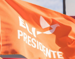 12 asambleístas y tesorera del PLP renunciaron al partido por supuesta “concentración de poder” de Eliécer Feinzaig
