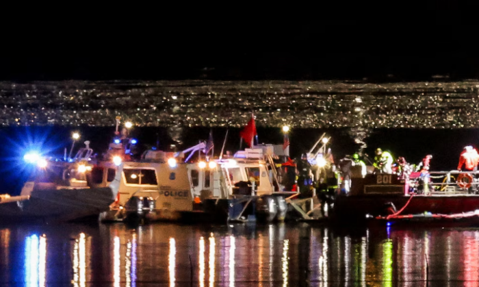 Más de 30 cuerpos recuperados tras choque aéreo en Washington D.C.