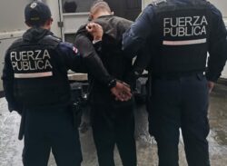 Detienen a hombre en Coronado con 25 tarjetas de débito y ¢5 millones en efectivo