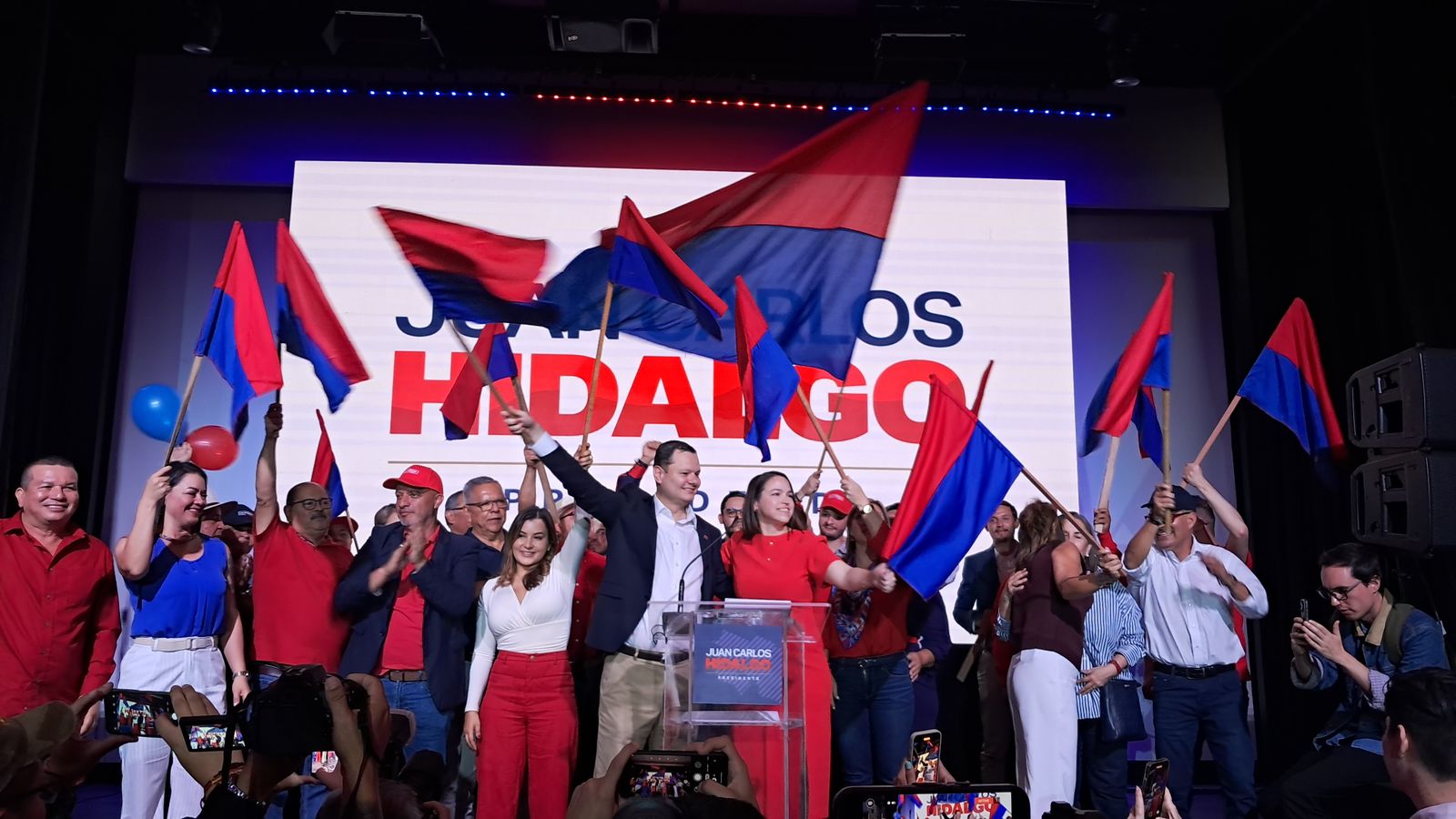 Juan Carlos Hidalgo no se ve en una coalición con el PLN, PAC y FA en caso de ser candidato presidencial del PUSC