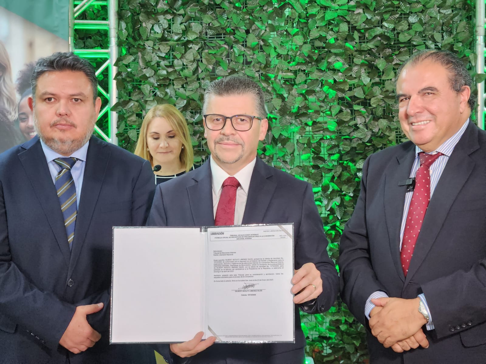 Diputado Gilbert Jiménez se inscribió como precandidato presidencial del PLN