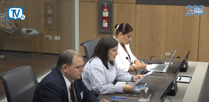 13 de 108 especialistas que renunciaron a la CCSS ya regresaron para obtener salario global