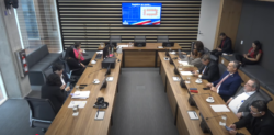 Avanza proyecto de jornadas laborales excepcionales: Gobierno impulsaría vía rápida en Plenario