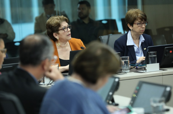 Contraloría aseguró ante diputados que no se puede decir que CCSS esté quebrada